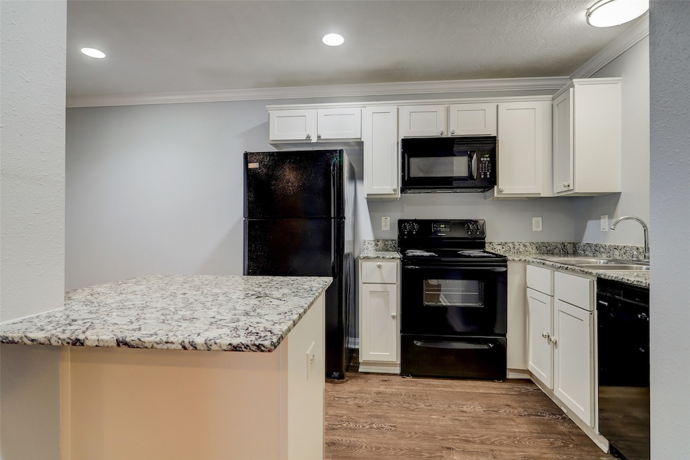 For Rent $1,295/month