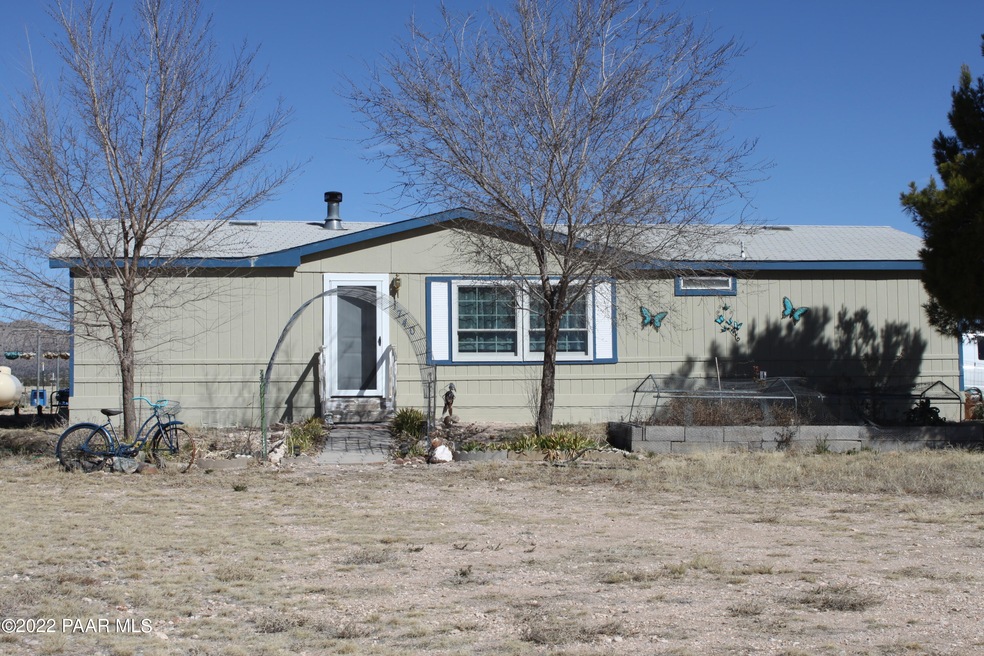 1740 W Big Sky Ranch Rd, Paulden, AZ 86334 - photo 1