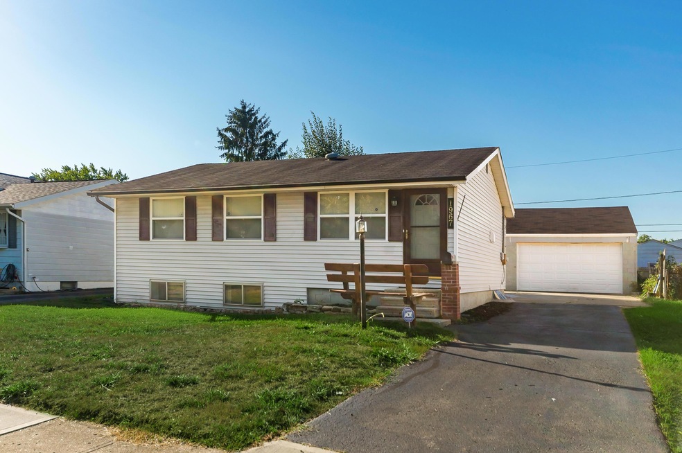 N Brimfield 076-2