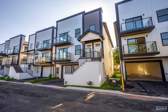 762 Seaport Dr unit B, Elizabeth, NJ 07201 - photo 1