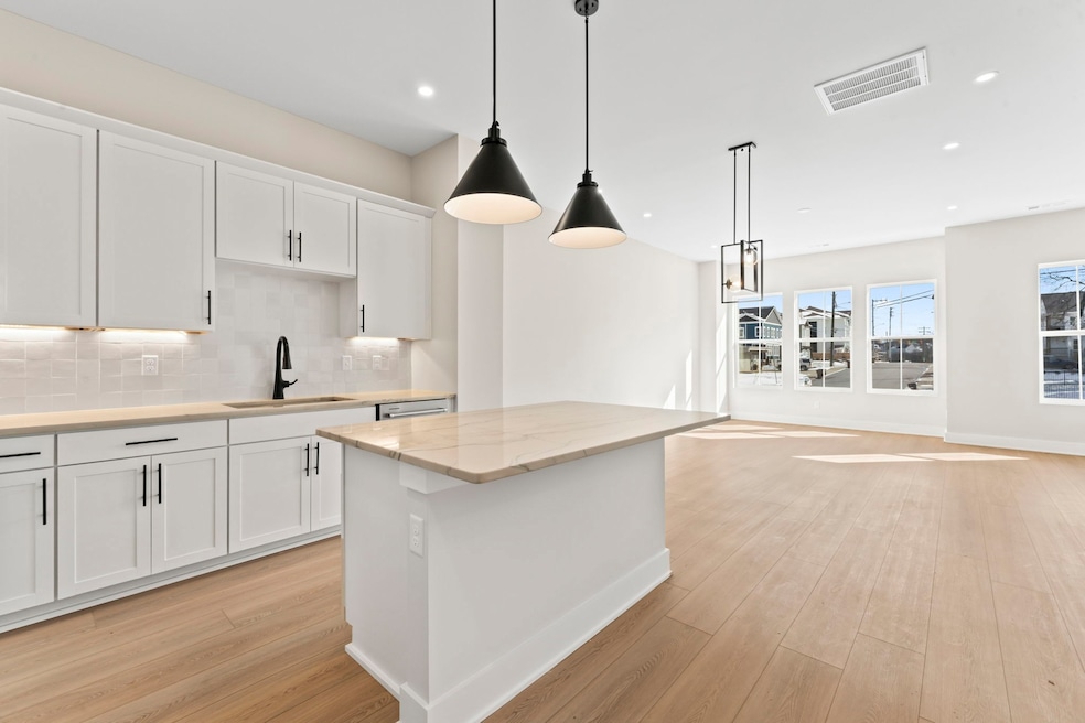 For Sale $664,000