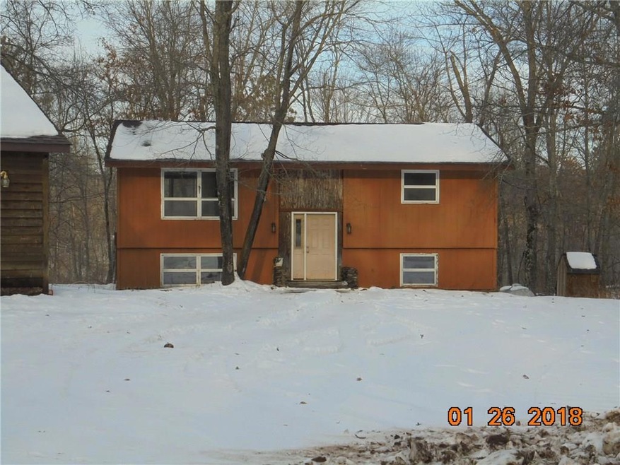 3-car detached garage