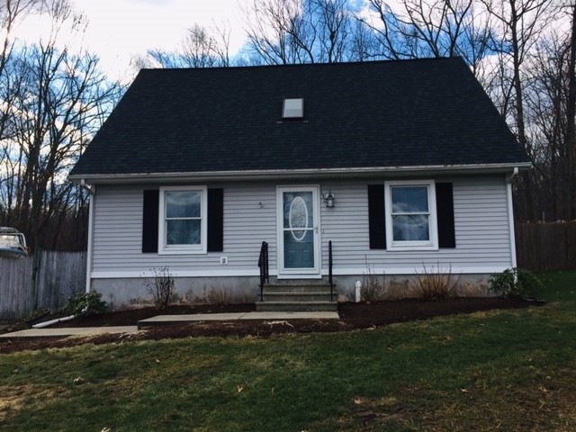 130 Marian Ln, Woonsocket, RI 02895 - photo 1