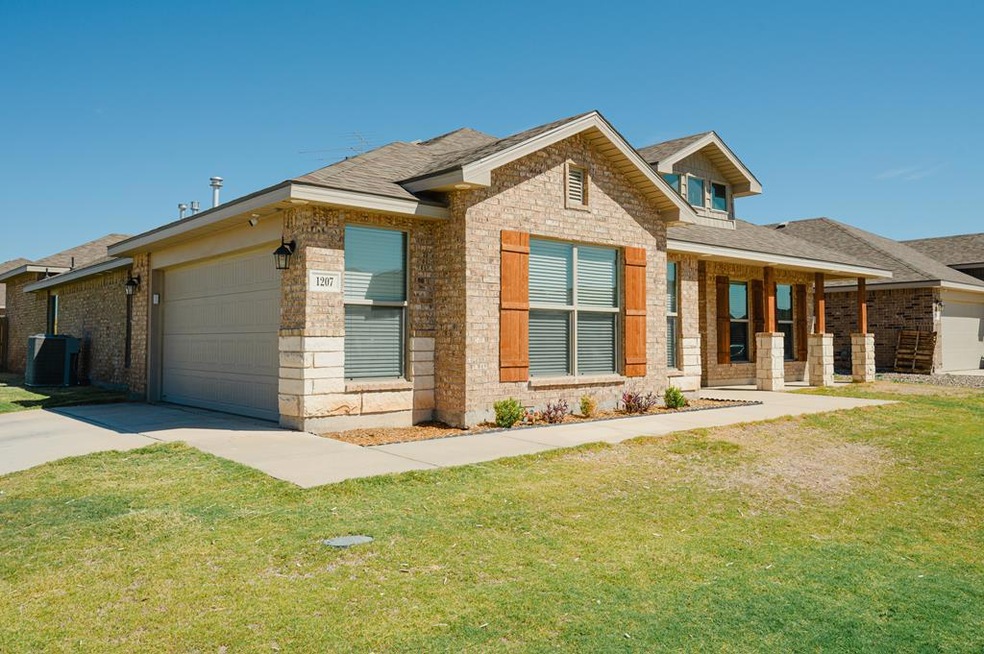 1207 Coal St, Odessa, TX 79765 - photo 1