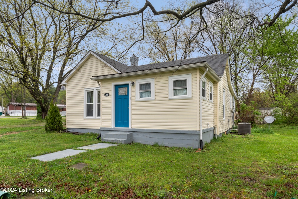 164 Bank St, Lebanon Junction, KY 40150 - photo 1