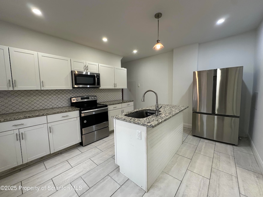 5 Robert St, Nanticoke, PA 18634 - photo 1