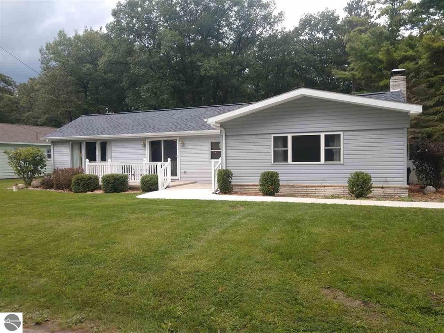 5299 E 28th St, Au Gres, MI 48703 - photo 1