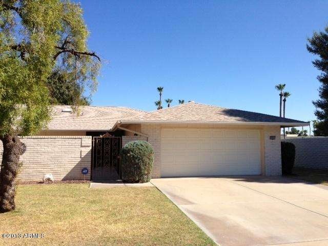 18203 N Conestoga Dr, Sun City, AZ 85373 - photo 1