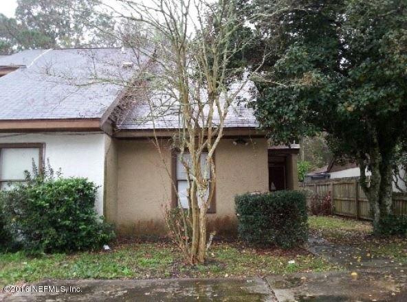 7656 Jana Ln S, Jacksonville, FL 32210 - photo 1