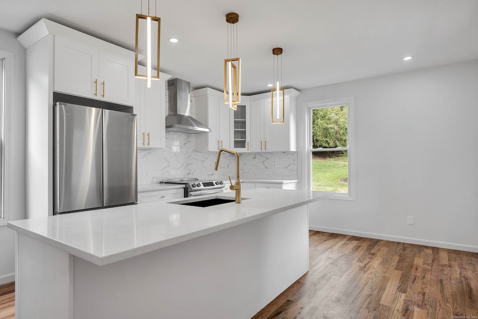 193 W Center St, Southington, CT 06489 - photo 1