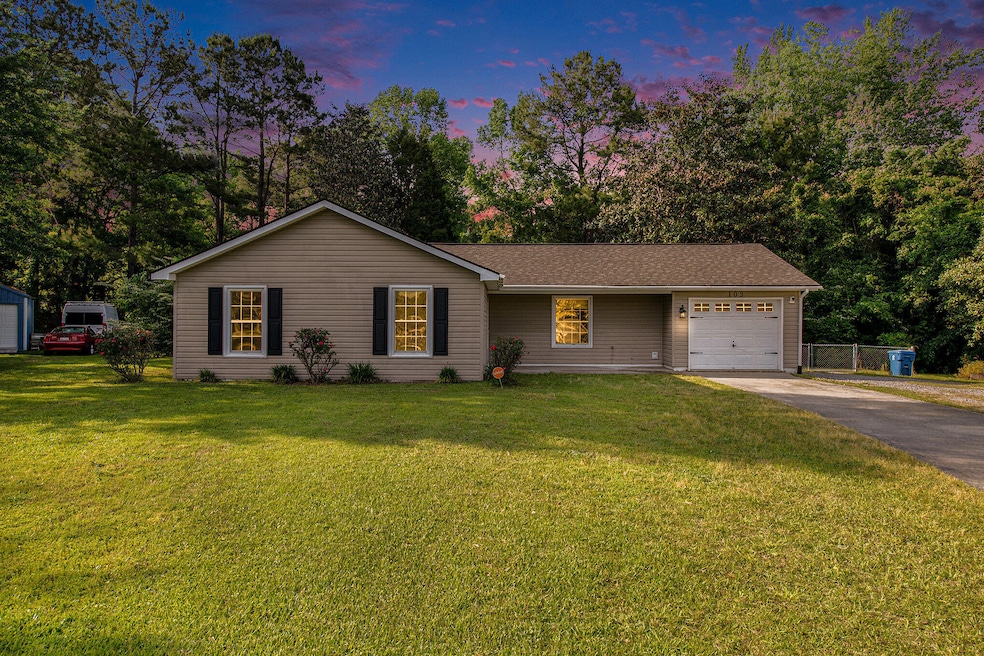 103 Sapling Ct, Moncks Corner, SC 29461 - photo 1