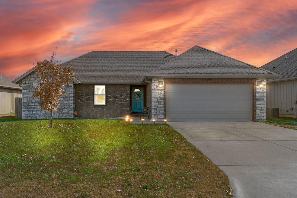 For Sale $270,000 • Co-Listing Agent