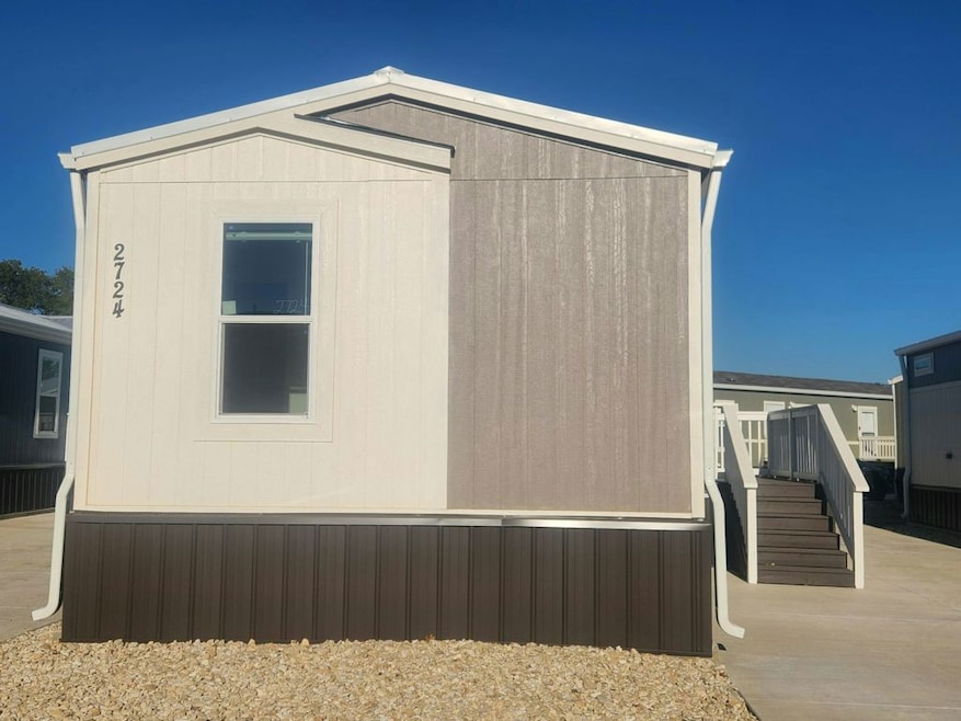 2724 Chaparral St unit CH2724, Irving, TX 75060 - photo 1