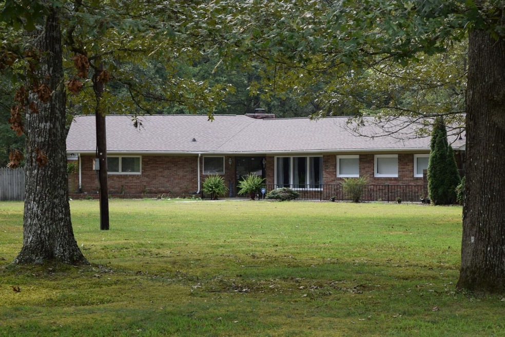 1406 Kennedy Dr, Manchester, TN 37355 - photo 1