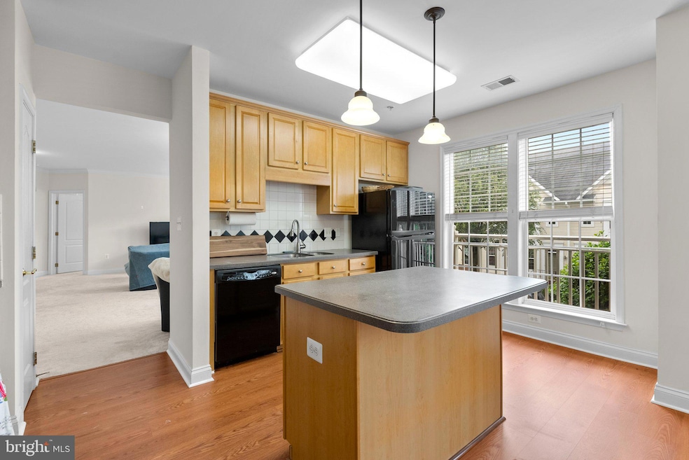 Under Contract $435,000 • Co-Listing Agent