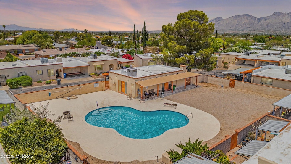 Community pool