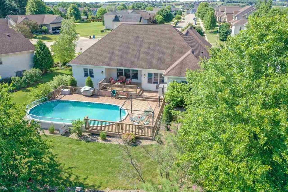 949 Halcyon Days Ct, Oregon, WI 53575 - photo 1