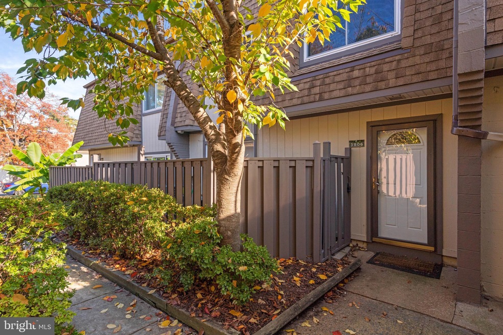 3806 Joshua Place unit D, Alexandria, VA 22309 - photo 1