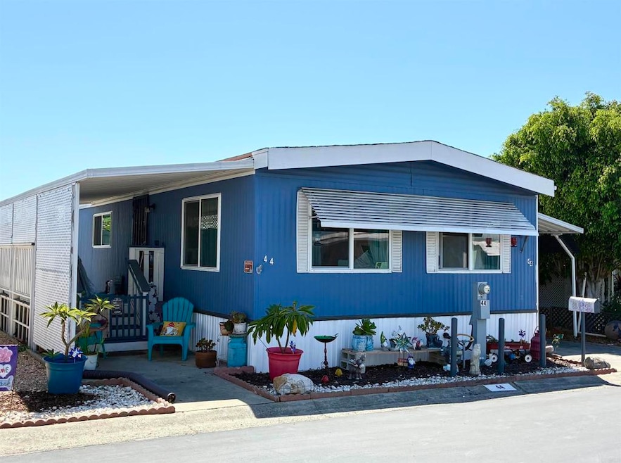 1010 E Bobier Dr unit 44, Vista, CA 92084 - photo 1