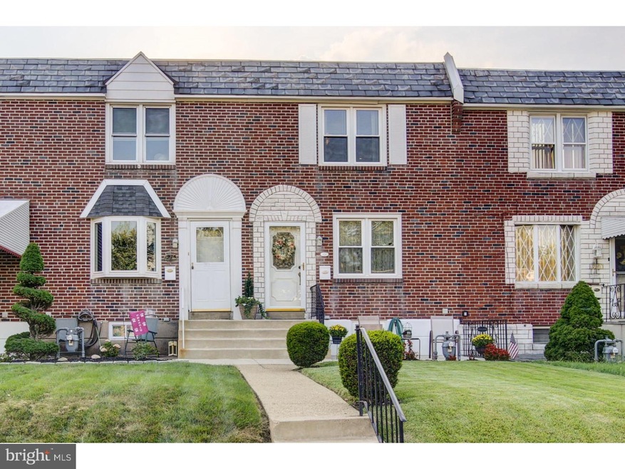 828 Crescent Dr, Glenolden, PA 19036 - photo 1