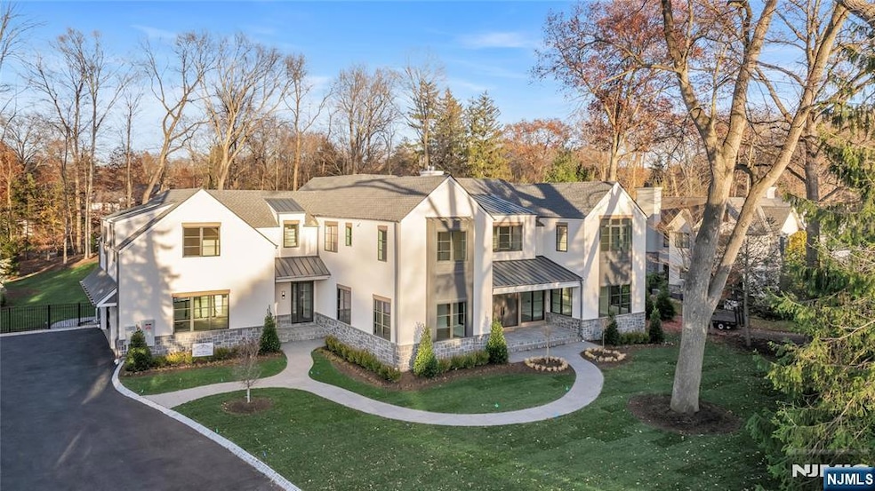 For Sale $4,698,000 • Co-Listing Agent