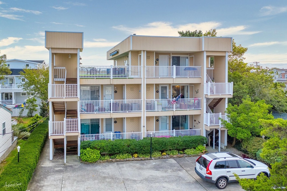 76 28th St W unit 202, Avalon, NJ 08202 - photo 1