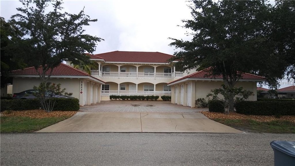 3233 Purple Martin Dr unit 113, Punta Gorda, FL 33950 - photo 1