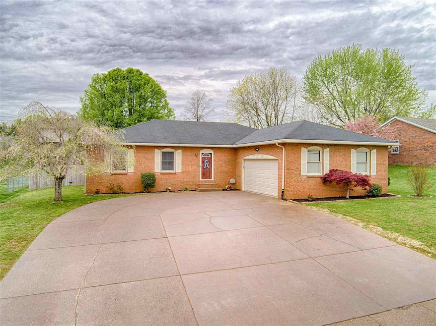 5599 Kenwood Dr, Newburgh, IN 47630 - photo 1