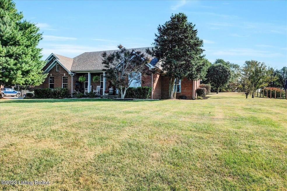 1005 Colvin Ct, Bloomfield, KY 40008 - photo 1