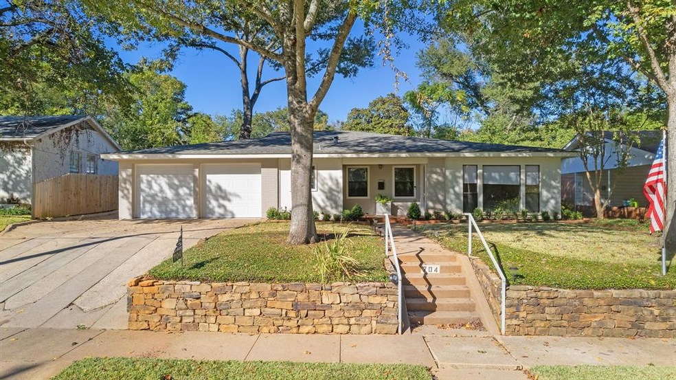 704 Haden St, Tyler, TX 75701 - photo 1