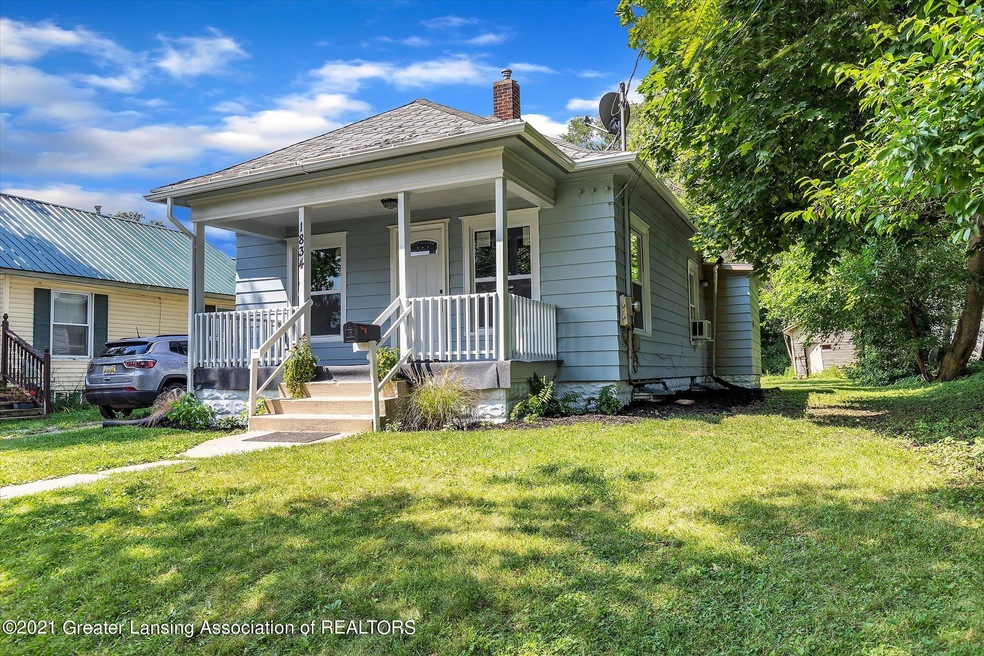 1834 Davis Ave, Lansing, MI 48910 - photo 1