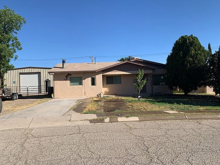 1724 Van Ct, Alamogordo, NM 88310 - photo 1