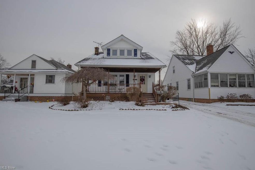 Welcome to this spacious, well-kept cape cod!