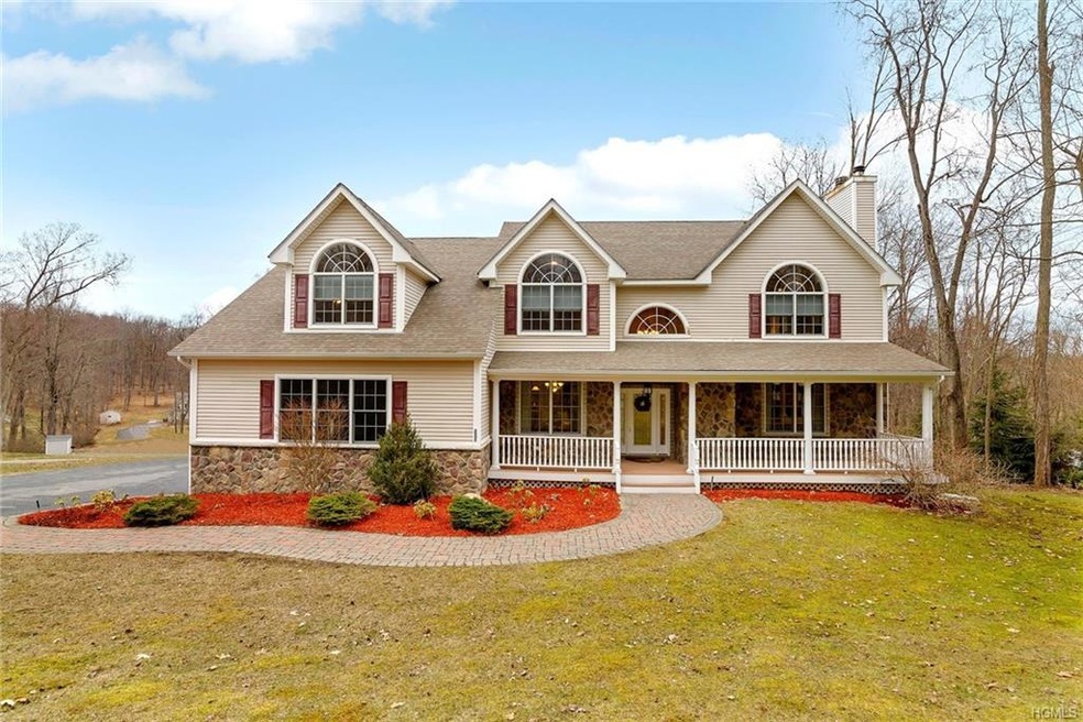 323 Augusta Dr, Hopewell Junction, NY 12533 - photo 1