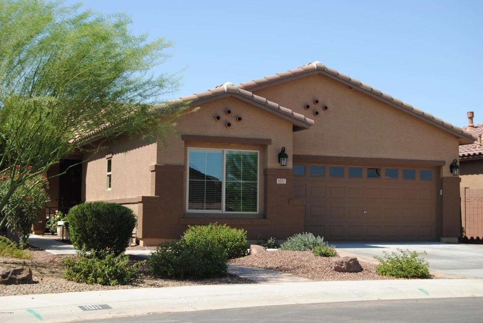 1017 W Empress Tree Ave, San Tan Valley, AZ 85140 - photo 1