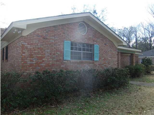 4013 Hillcrest Ln W, Mobile, AL 36693 - photo 1