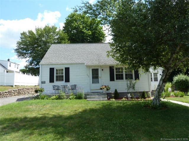 264 Chestnut Hill Ave, Waterbury, CT 06704 - photo 1