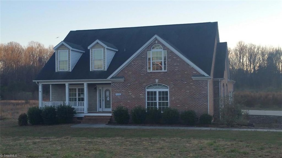 1338 Willow Downs Ct, Asheboro, NC 27205 - photo 1