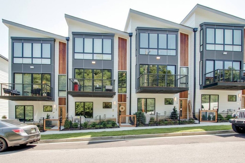 For Sale $595,000 • Co-Listing Agent