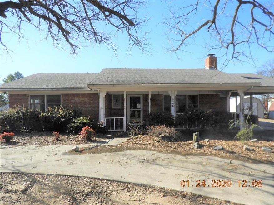 434 Hampton Rd, Ardmore, OK 73401 - photo 1