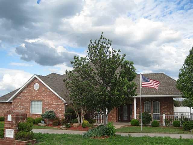 4701 Kellye Green St, Shawnee, OK 74804 - photo 1