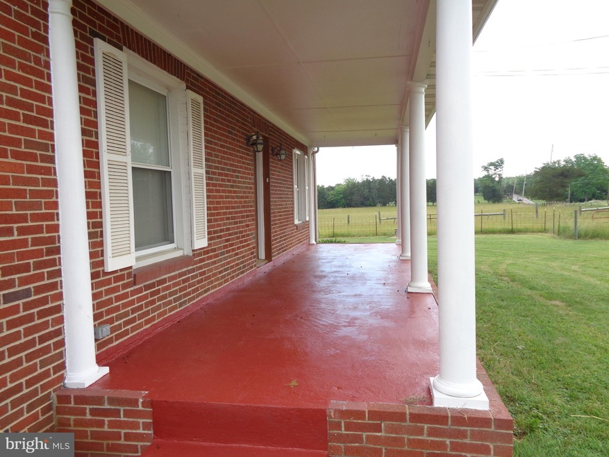 8293 Leetown Rd, Kearneysville, WV 25430 - photo 1