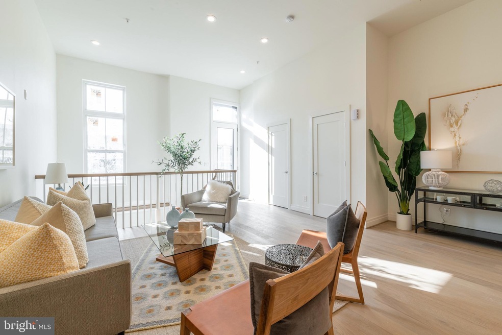 770 Park Rd NW unit 102, Washington, DC 20010 - photo 1