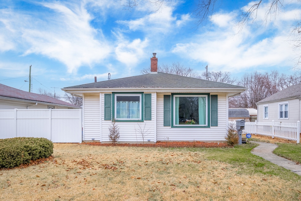 1319 Central Ave, Columbus, IN 47201 - photo 1