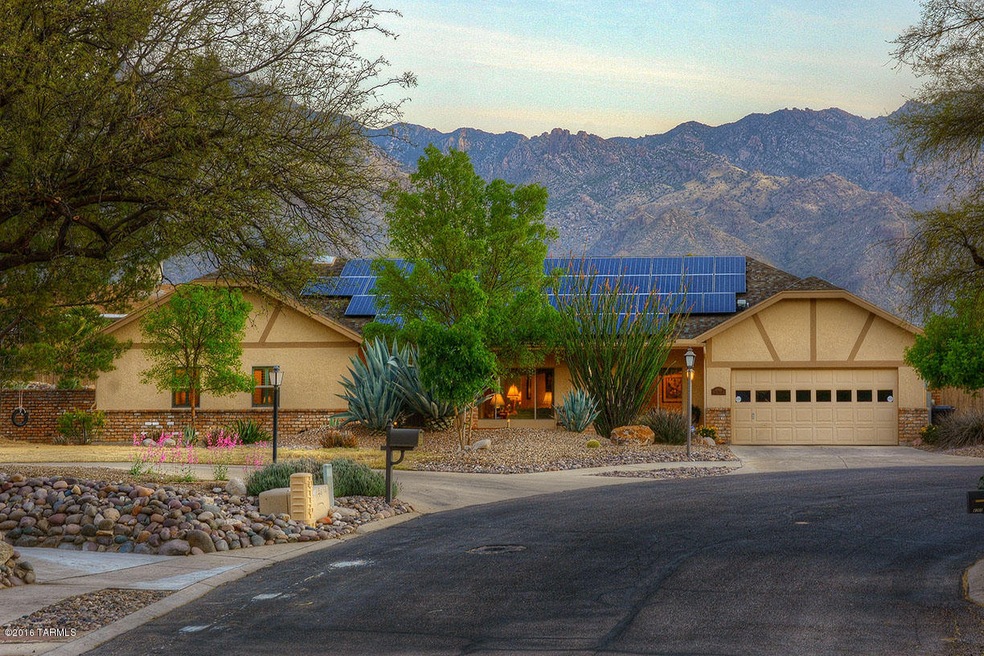 FRONT OF HOUSE