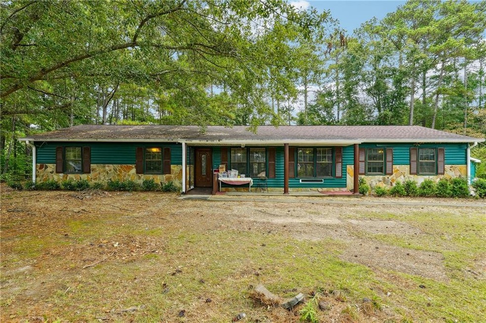 Ranch-style home with covered porch