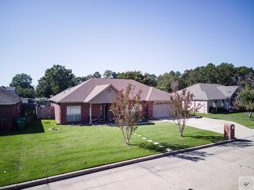 6009 Sandlin Ave, Texarkana, TX 75503 - photo 1