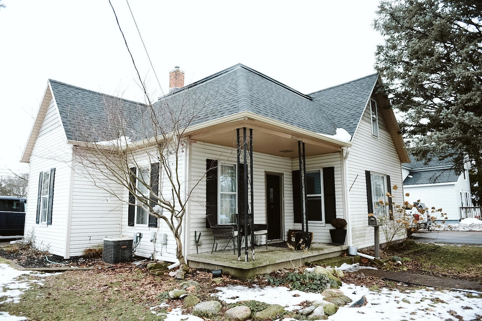 505 W Maple St, Wayland, MI 49348 - photo 1