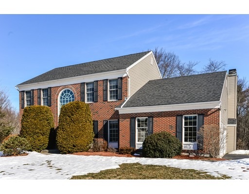 8 Farm Pond Ln, Franklin, MA 02038 - photo 1