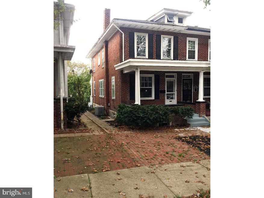 1216 Linden St, Reading, PA 19604 - photo 1